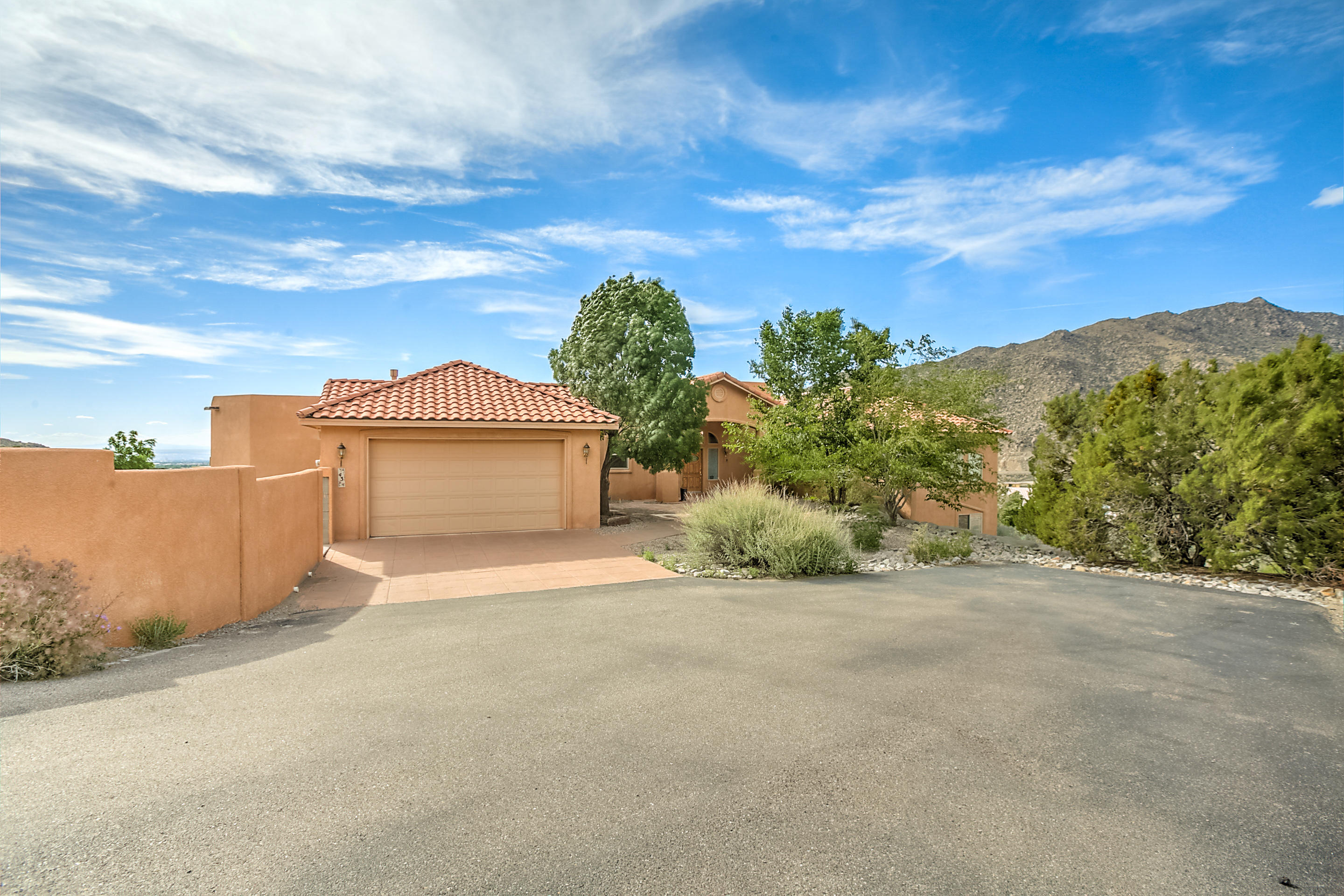 43 Desert Sky Road SE Albuquerque Home Listings - RE/MAX Elite Albuquerque Real Estate