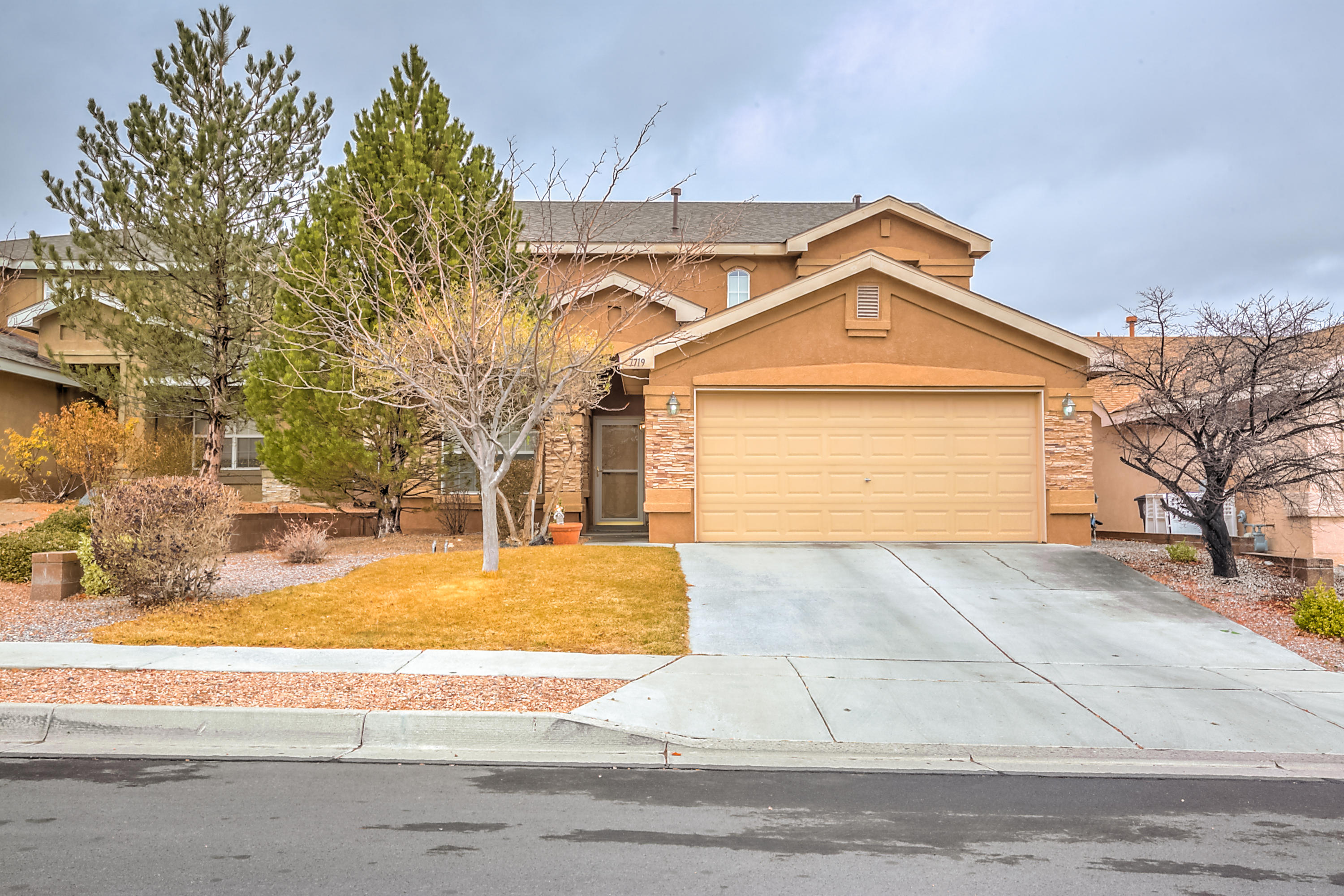 7719 Red Finch Court NW Albuquerque Home Listings - RE/MAX Elite Albuquerque Real Estate